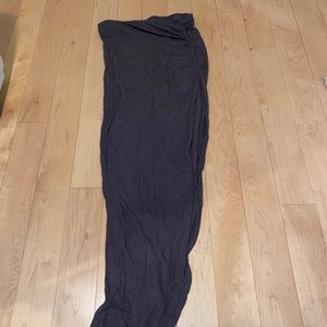 🖤 Grey skirt with slit